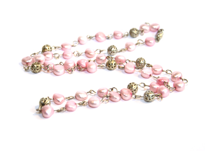 Halsband rosa sötvattenspärlor filigranpärlor
